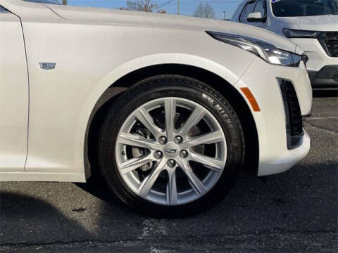 2022 Cadillac CT5 Luxury