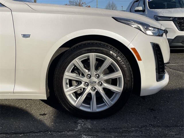 2022 Cadillac CT5 Luxury