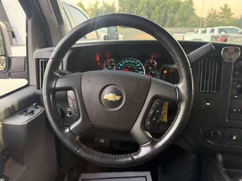 2023 Chevrolet Express LS 3500