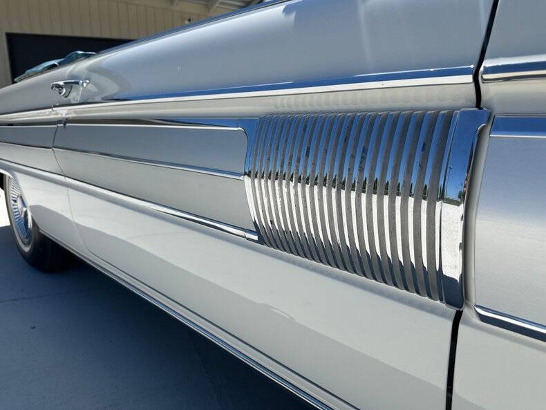 1962 Oldsmobile Starfire