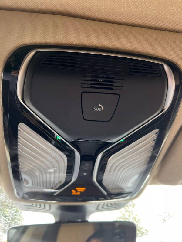 2022 BMW 7 Series 740i