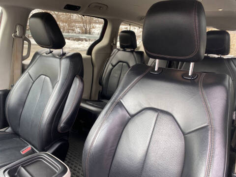 2019 Chrysler Pacifica Touring L