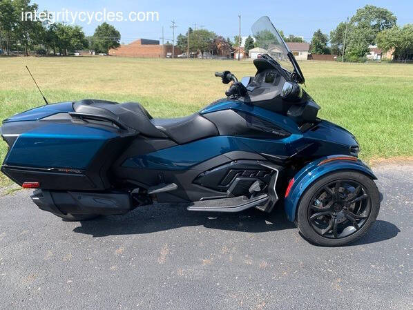 2021 Can-Am Spyder® RT SE6