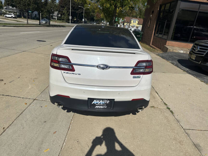2017 Ford Taurus SHO