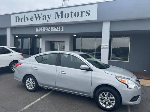 2018 Nissan Versa