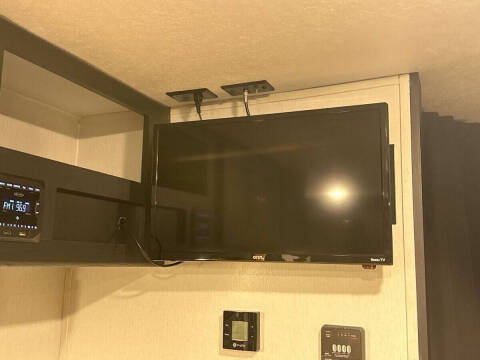 2023 Coachmen RV Freedom Express Select