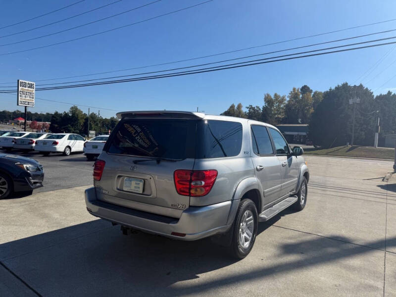 2004 Toyota Sequoia SR5