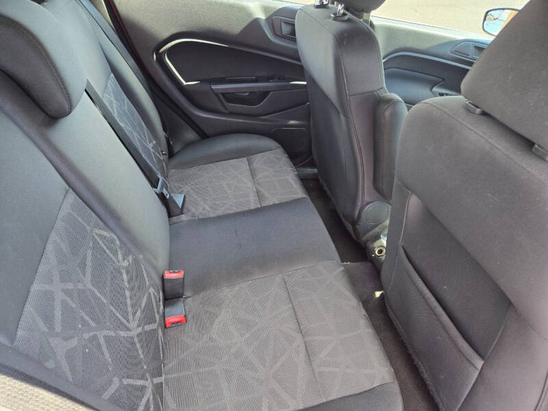 2013 Ford Fiesta SE