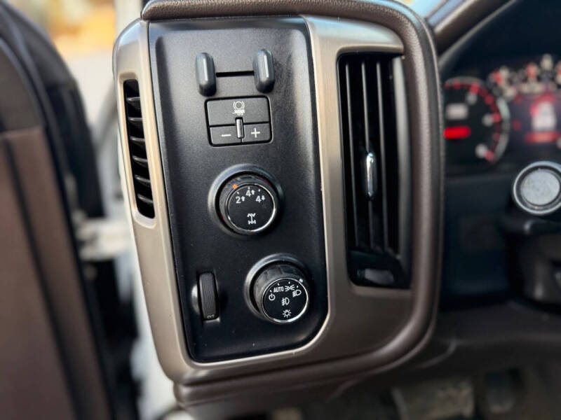 2015 GMC Sierra 2500HD Denali