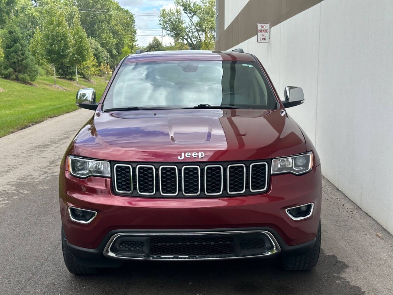 2020 Jeep Grand Cherokee for sale at Phoenix Motor Co in Romulus, MI