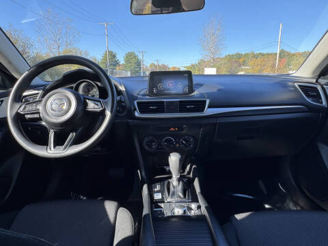 2017 Mazda MAZDA3 Sport