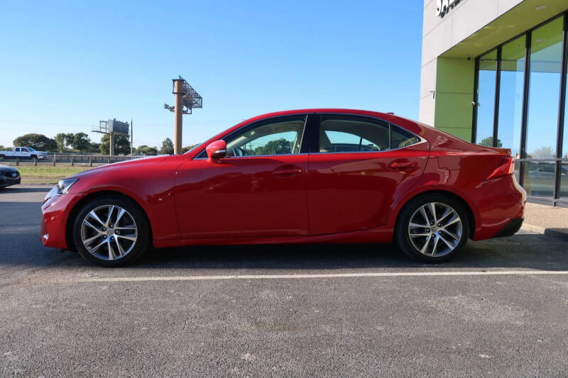 2019 Lexus IS 300