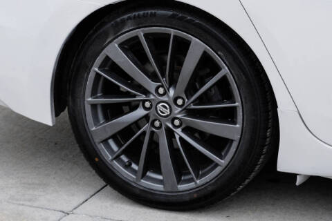 2020 Nissan Maxima Platinum