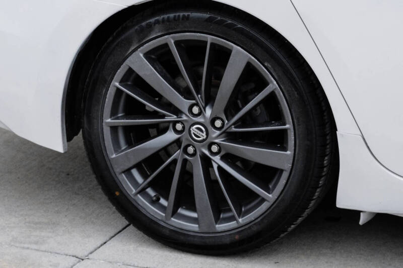 2020 Nissan Maxima Platinum