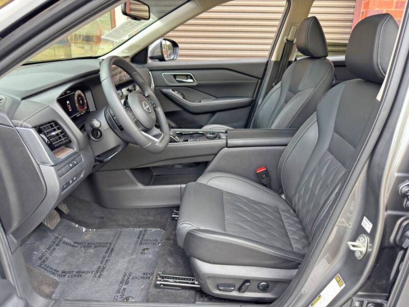 2024 Nissan Rogue Platinum