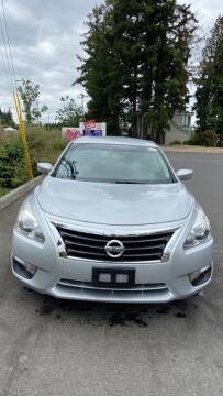 2013 Nissan Altima for sale at Road Star Auto Sales in Puyallup WA