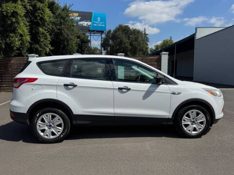 2016 Ford Escape S
