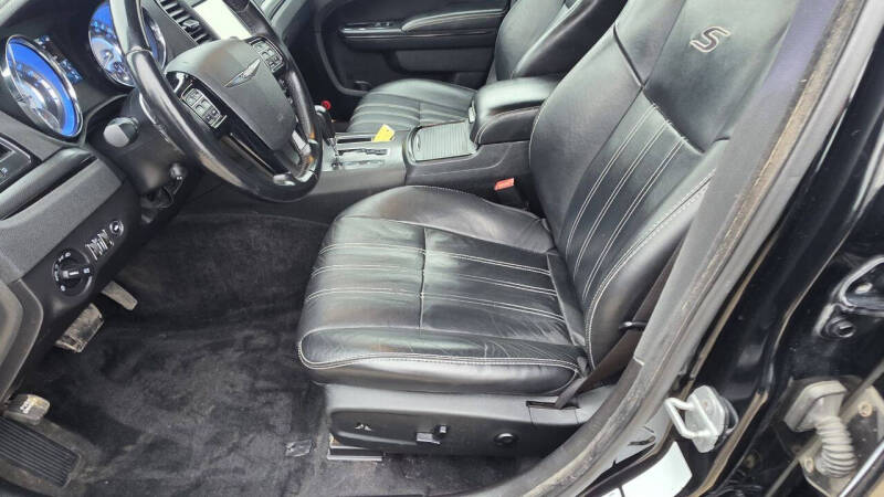 2012 Chrysler 300 S V8