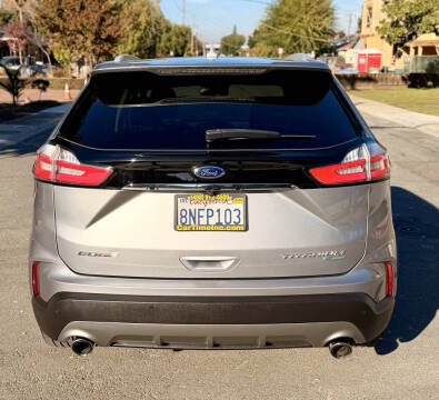 2020 Ford Edge Titanium