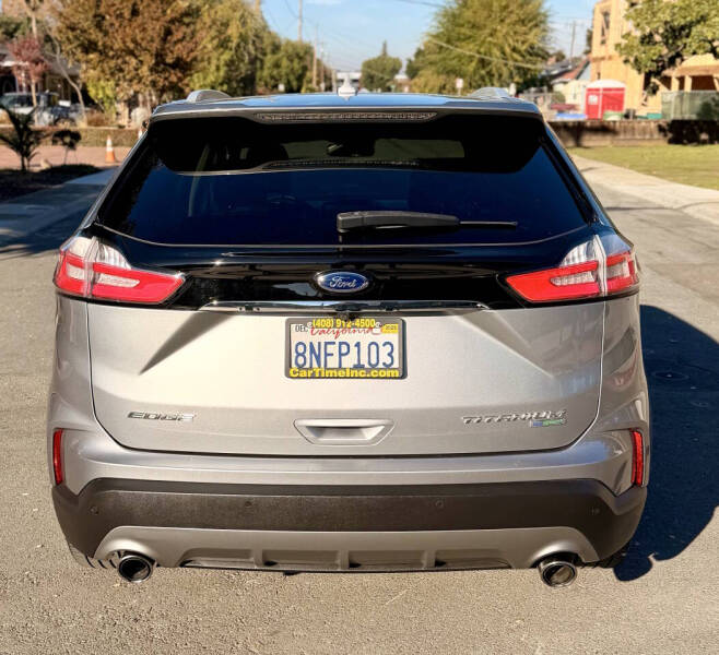 2020 Ford Edge Titanium