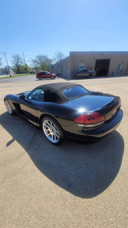 2003 Dodge Viper SRT-10