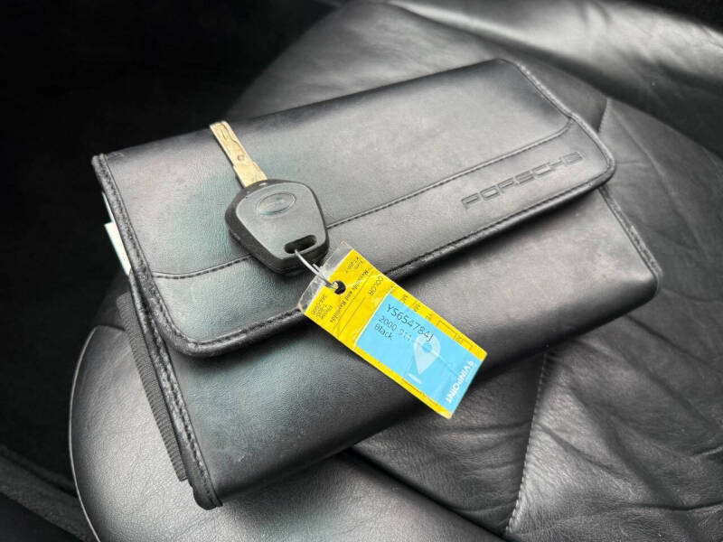 2000 Porsche 911 Carrera