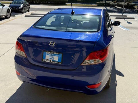 2012 Hyundai Accent GLS