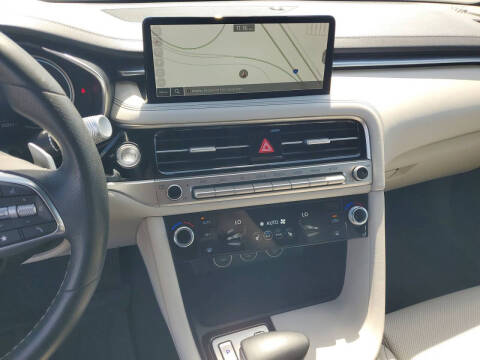 2025 Genesis G70