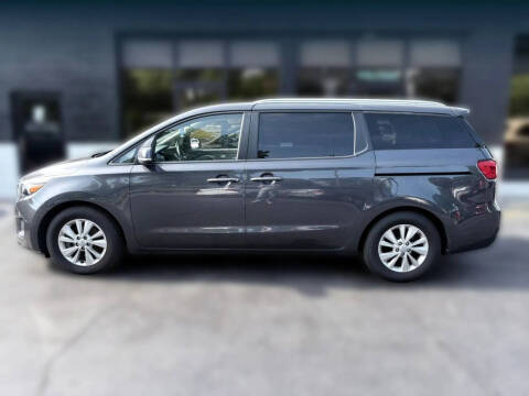2017 Kia Sedona LX