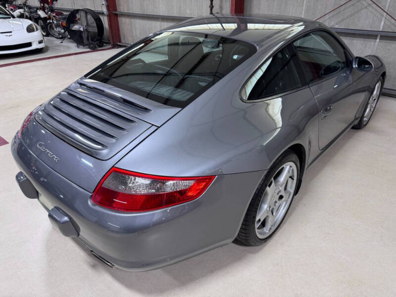 2005 Porsche 911 Carrera