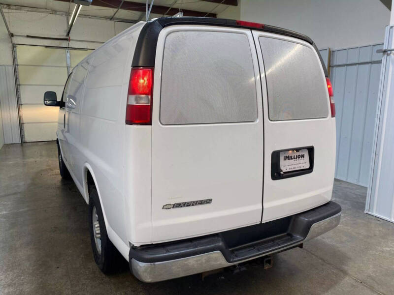 2017 Chevrolet Express 2500