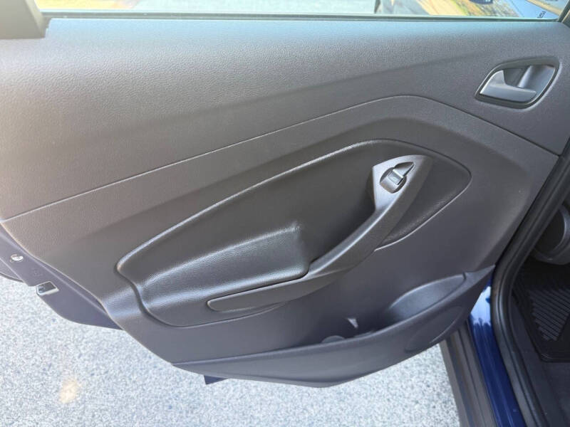 2016 Ford C-MAX Hybrid SE