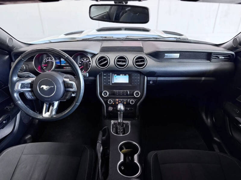 2019 Ford Mustang