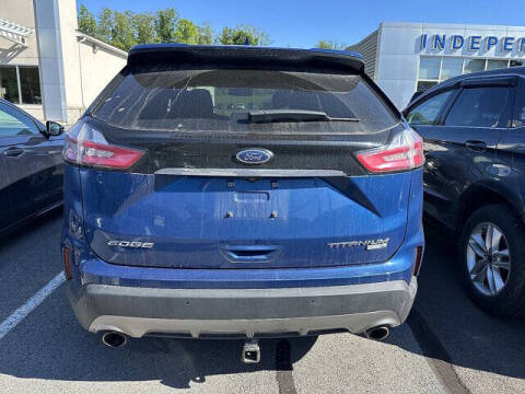 2020 Ford Edge Titanium