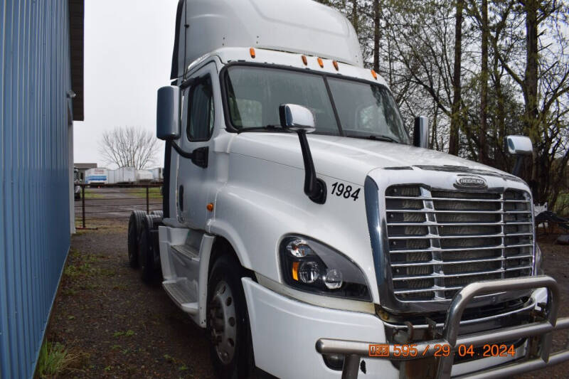 2015 Freightliner Cascadia