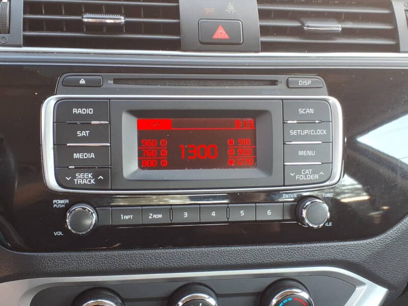 2016 Kia Rio LX - Photo 12