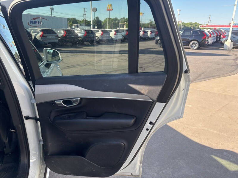 2023 Volvo XC90 B5 Core