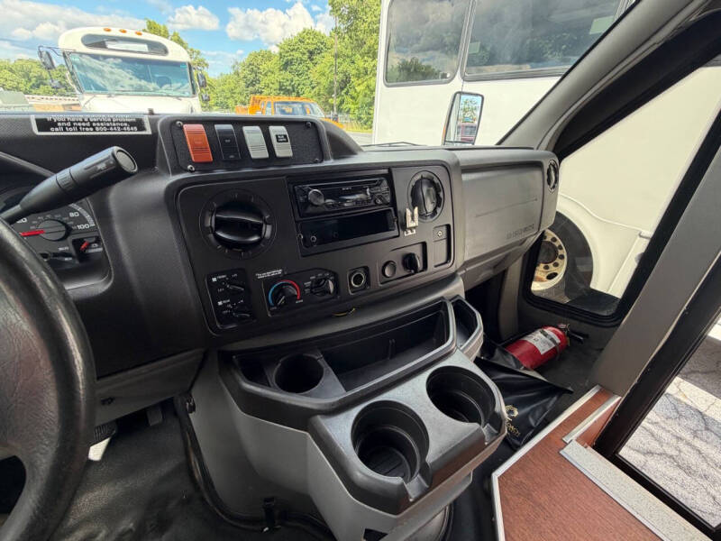 2018 Ford E-450