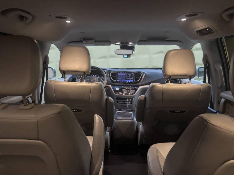 2021 Chrysler Pacifica Hybrid Touring L