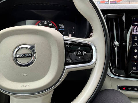 2018 Volvo S90 T5 Momentum