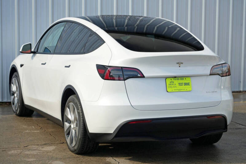 2023 Tesla Model Y Long Range