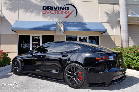 2023 Tesla Model S Plaid