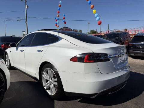 2015 Tesla Model S 85D