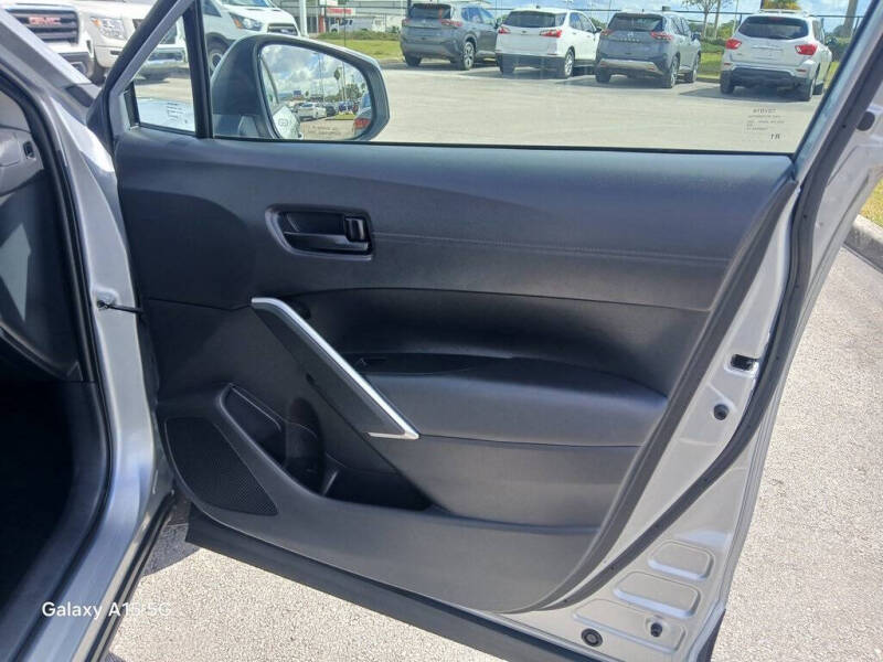 2022 Toyota Corolla Cross LE