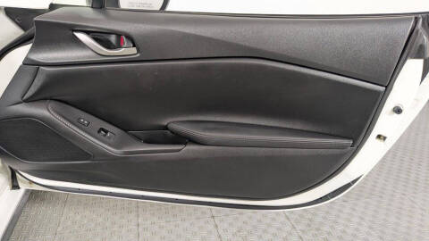 2016 Mazda MX-5 Miata Sport