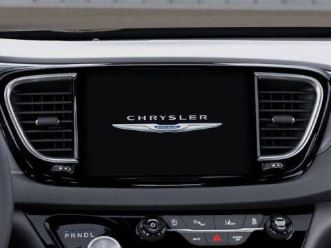 2027 Chrysler Pacifica LX