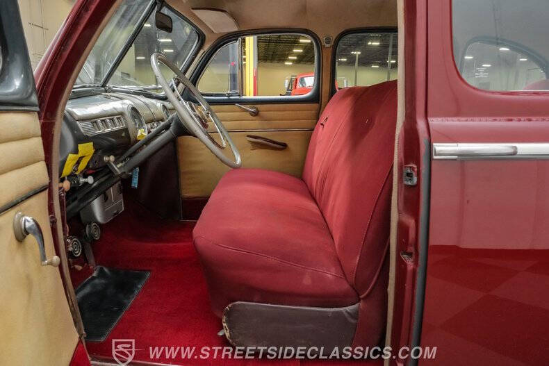 1948 Ford Deluxe