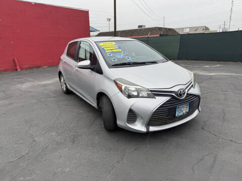 2016 Toyota Yaris 5-Door LE