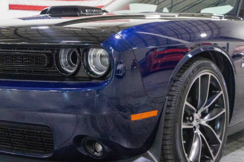2017 Dodge Challenger 392 HEMI Scat Pack Shaker