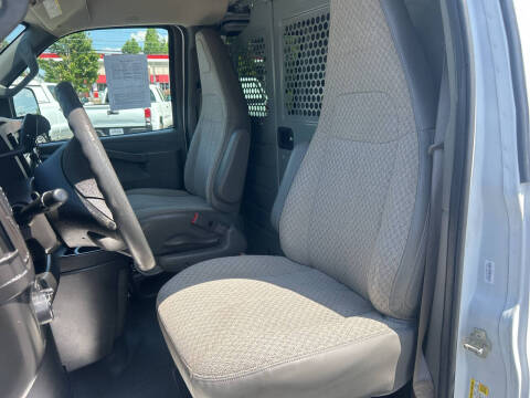 2017 Chevrolet Express 2500